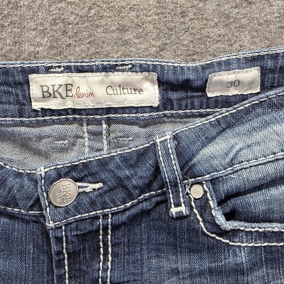 BKE Denim Culture Jeans Womens 30 Blue Distressed Capri Cropped Ripped Faded - Picture 4 of 10